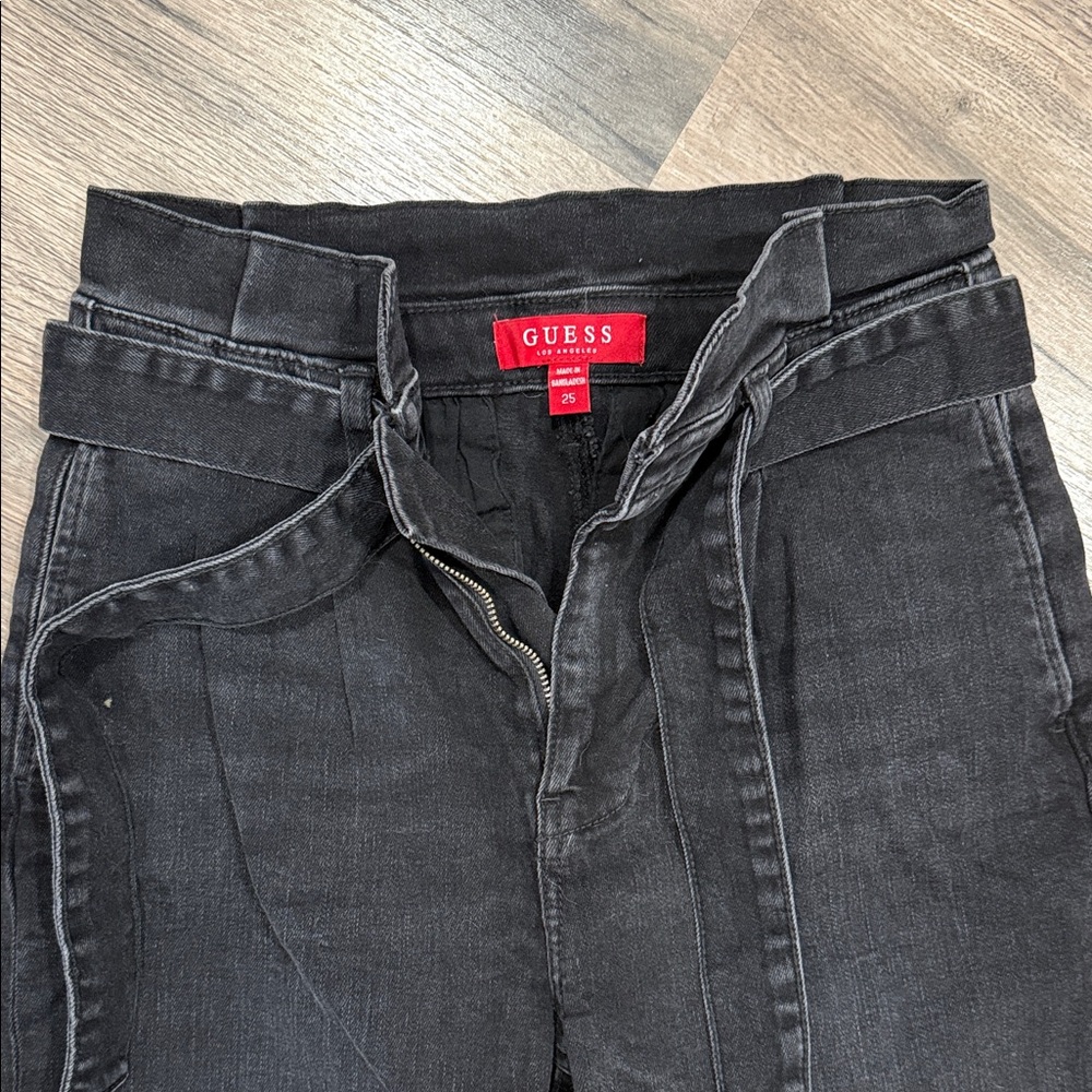 GUESS WOMENS BELTED Dark Gray/black Jeans